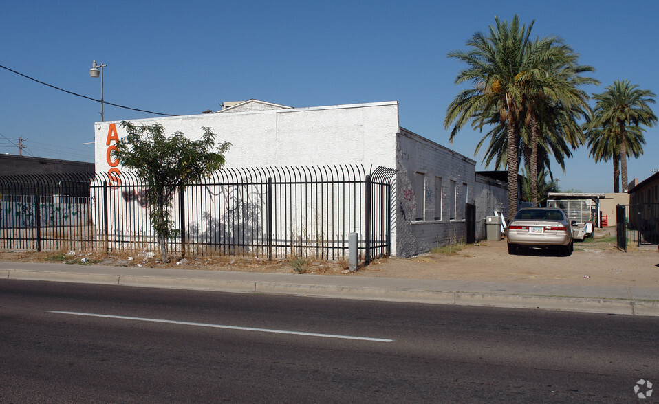 3414 N 27th Ave, Phoenix, AZ for lease - Primary Photo - Image 1 of 28