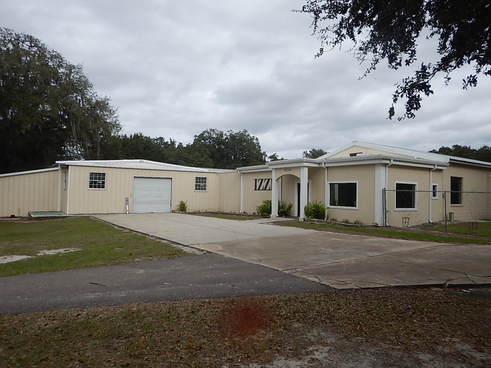 27144 County Road 33, Okahumpka, FL for sale Primary Photo- Image 1 of 1