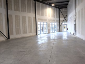 More details for 76 Westwinds Cres NE, Calgary, AB - Retail for Sale