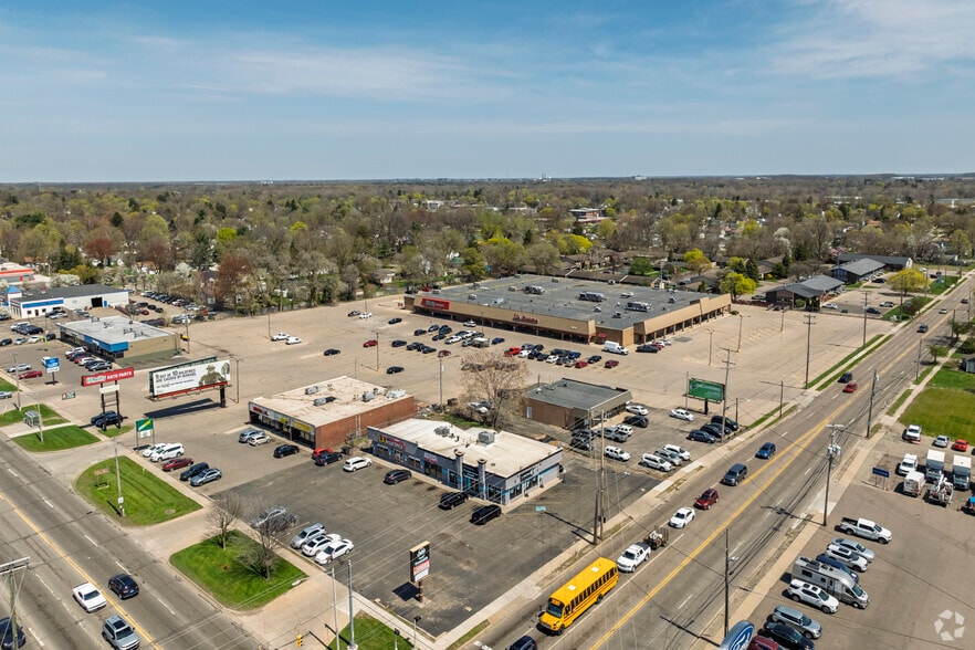 5015 S Cedar St, Lansing, MI for sale - Building Photo - Image 1 of 14