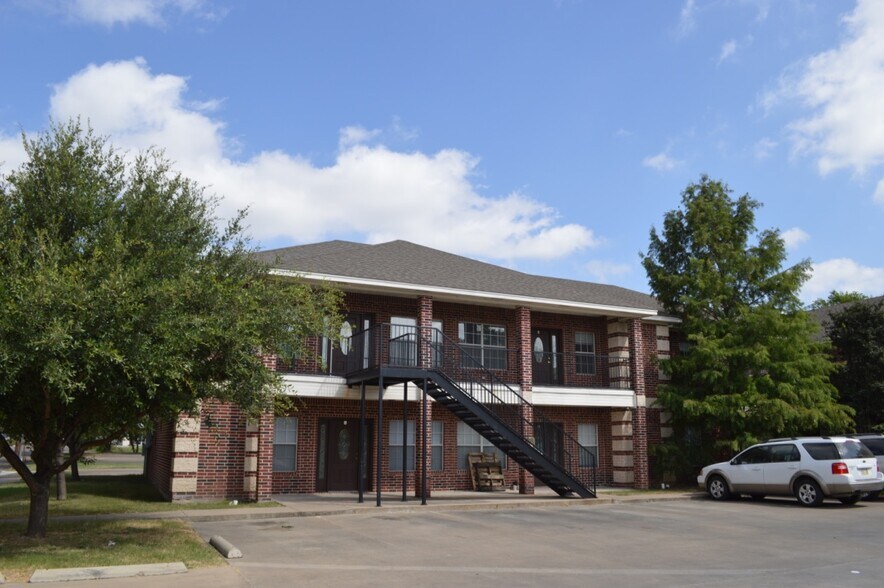 1521 Bagby Ave, Waco, TX for sale - Primary Photo - Image 1 of 1