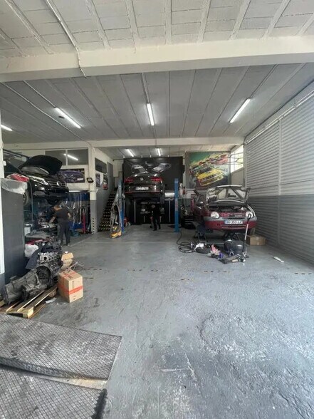 Retail in Le Cannet for sale - Building Photo - Image 2 of 14