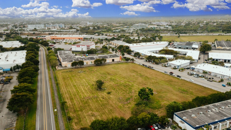 19200 SW 106th Ave, Cutler Bay, FL for sale - Building Photo - Image 2 of 4