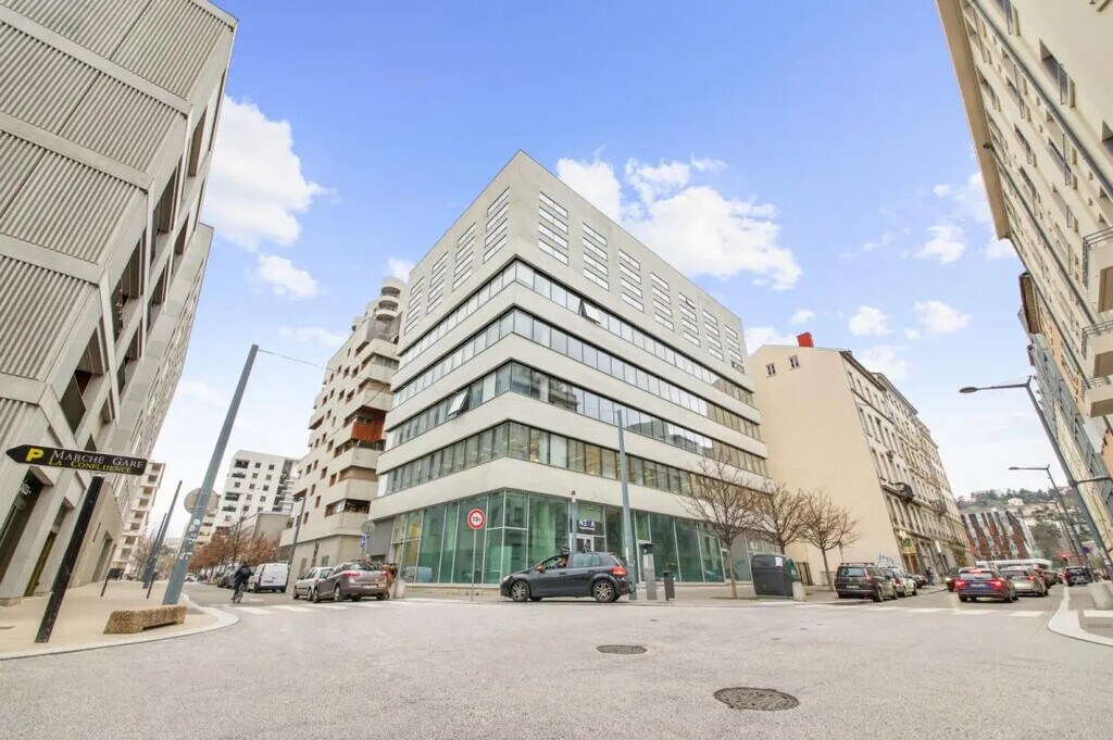 Location Bureaux 150 m² à 826 m² - Photo 1