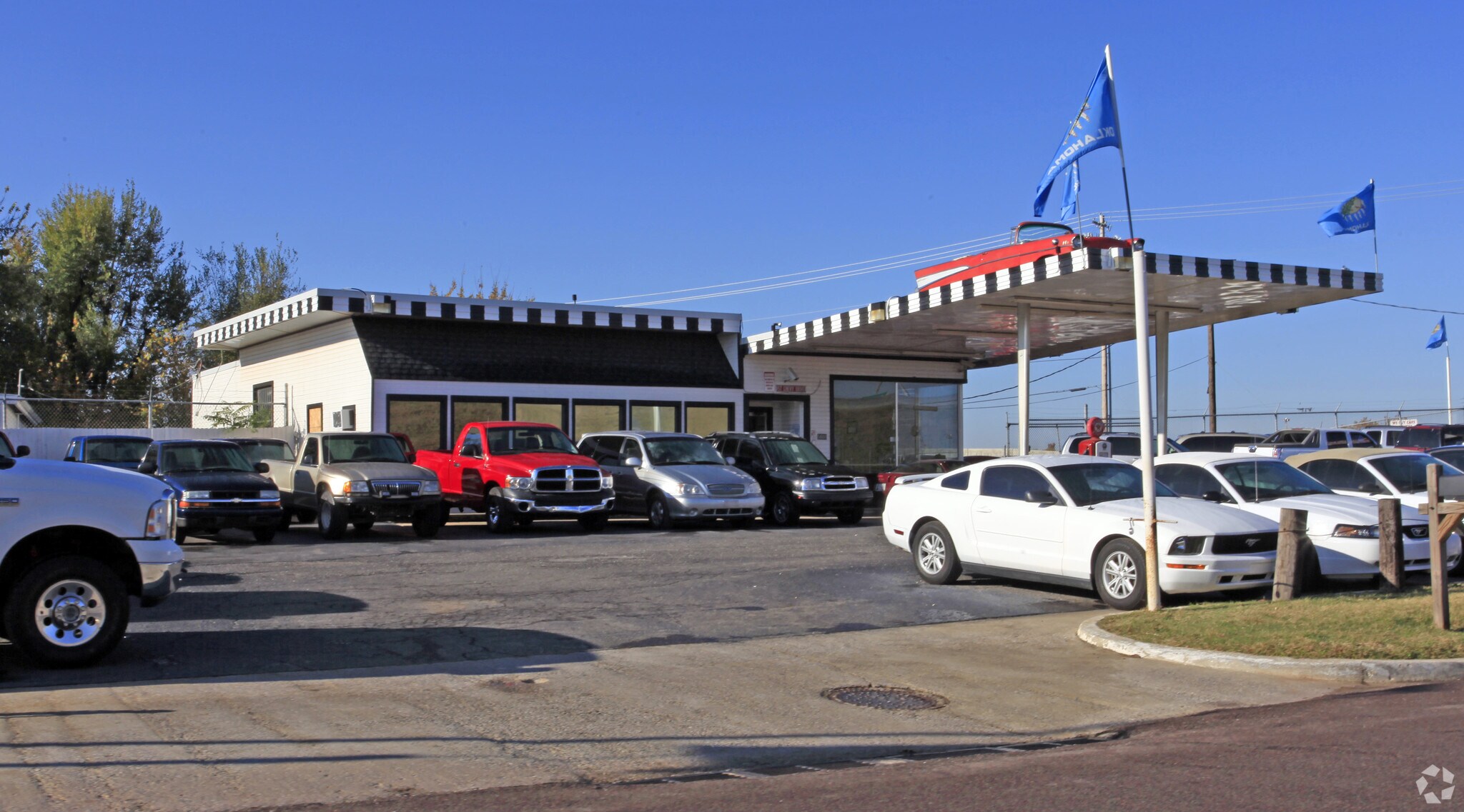 5600 Tinker Diagonal St, Oklahoma City, OK for sale Primary Photo- Image 1 of 1