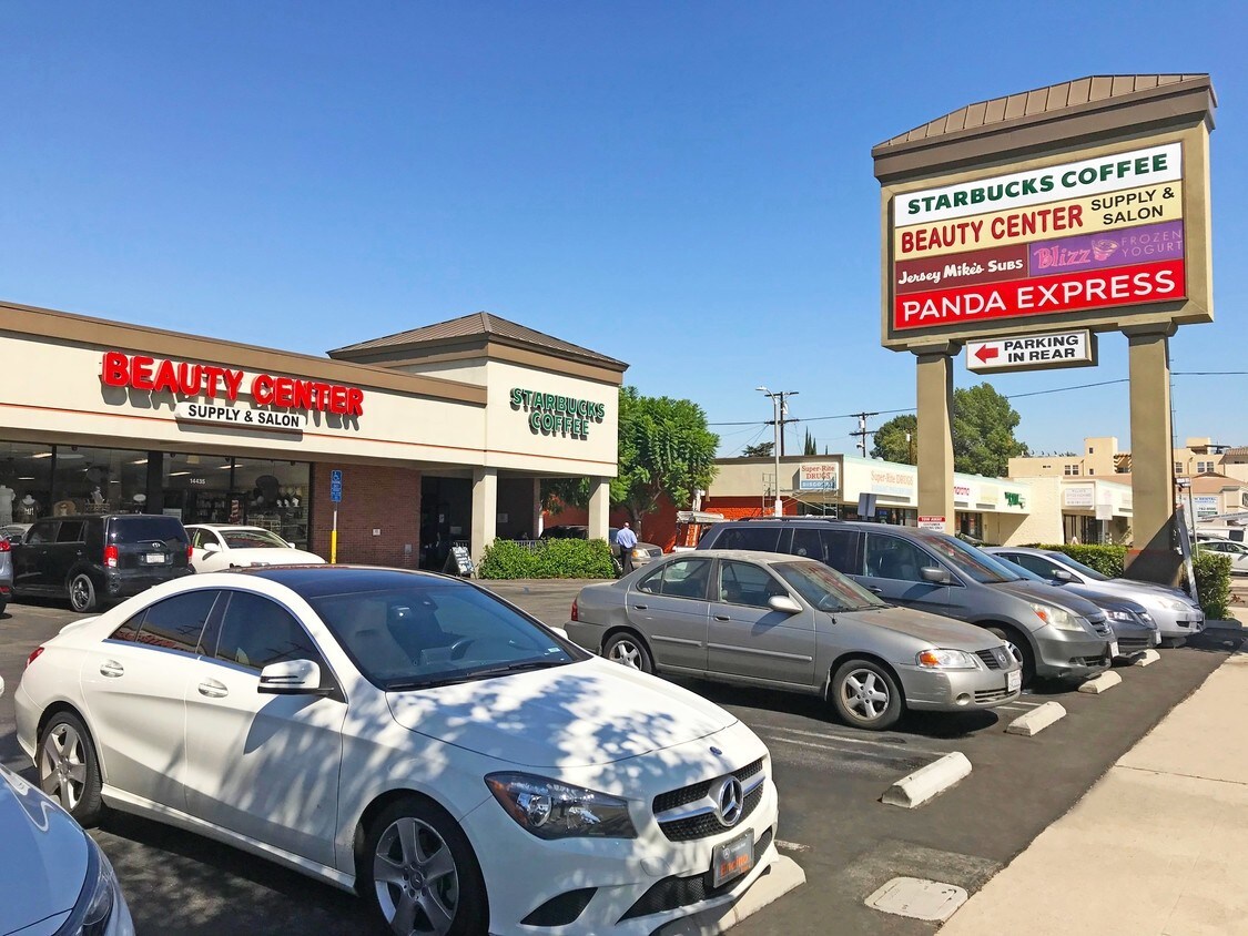 1441114425 Burbank Blvd, Van Nuys, CA 91401