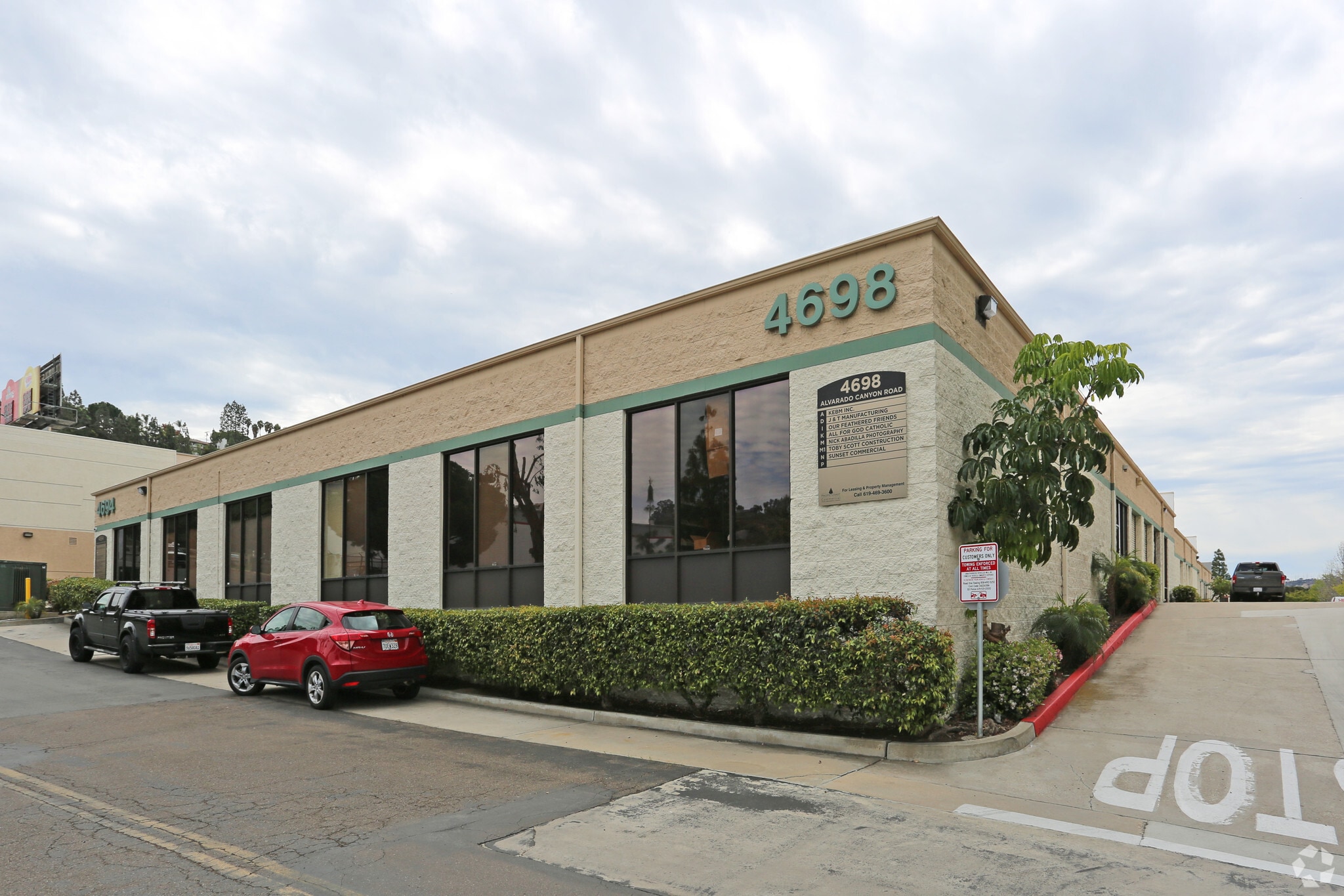 4694-4698 Alvarado Canyon Rd, San Diego, CA for lease Primary Photo- Image 1 of 3