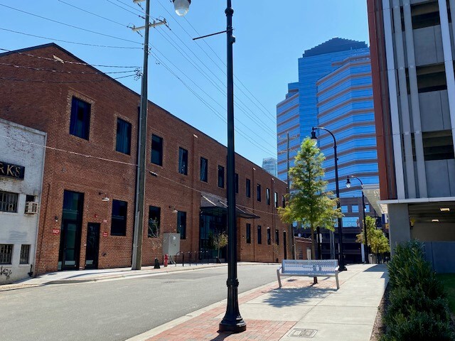 320 Roney St, Durham, NC for lease - Building Photo - Image 3 of 11