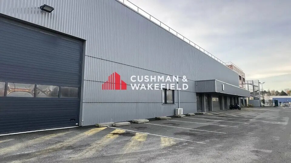 Office in Saint-Orens-de-Gameville for lease - Building Photo - Image 2 of 8