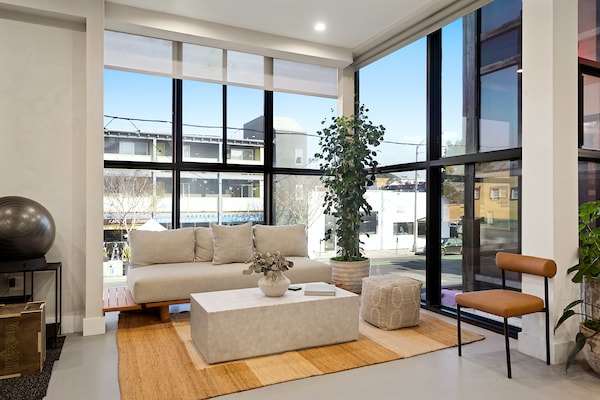 2210 Main St, Santa Monica, CA for lease - Building Photo - Image 2 of 14