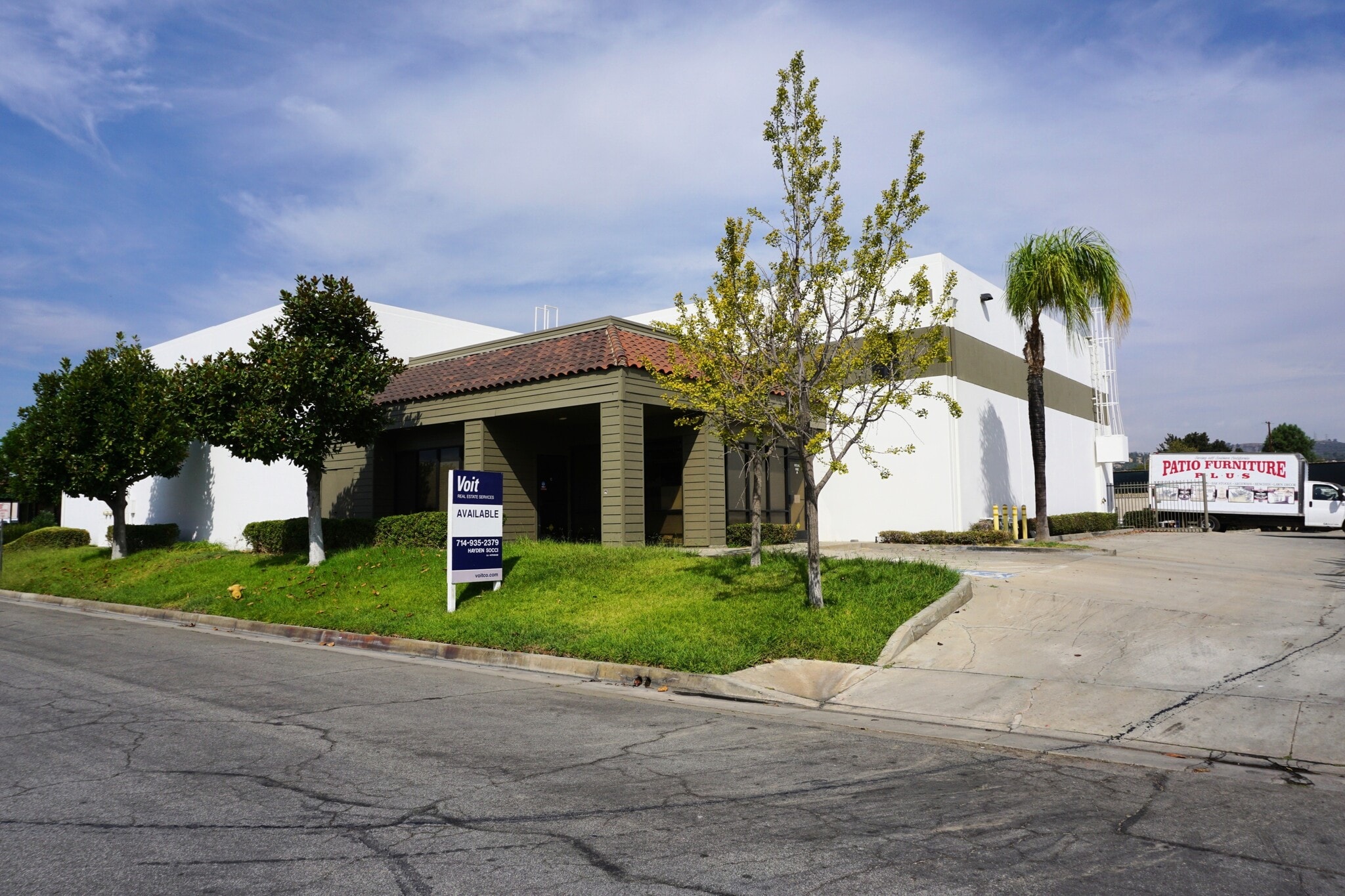 421 Commercial Way, La Habra, CA for lease Building Photo- Image 1 of 6