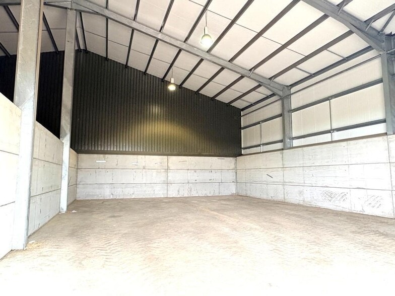 Forest Rd, Wokingham for lease - Building Photo - Image 3 of 3