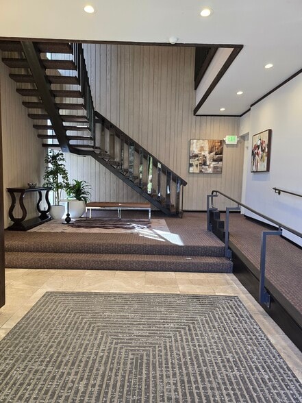 1501 N Broadway, Walnut Creek, CA for lease - Building Photo - Image 2 of 7