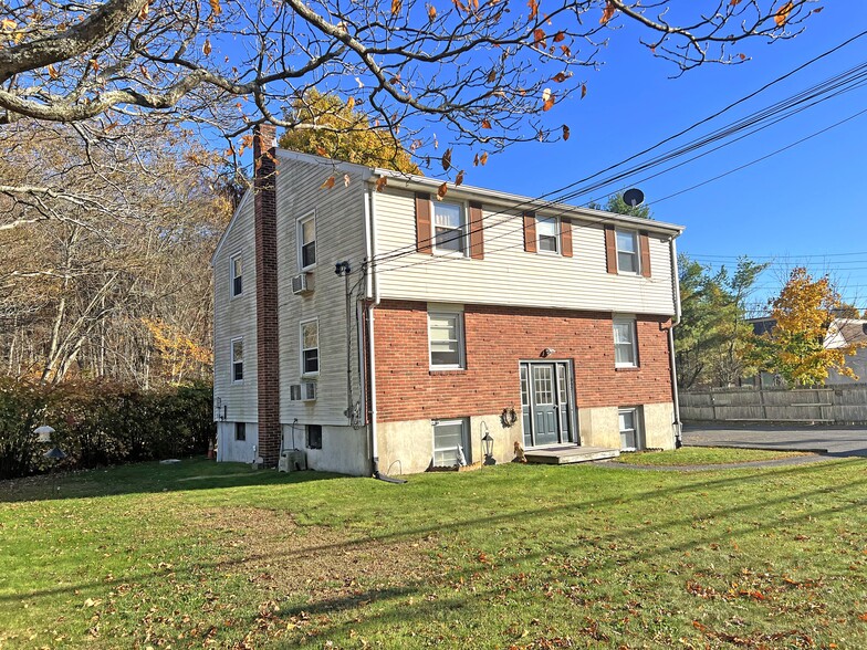 997 Broadway, Raynham, MA for sale - Building Photo - Image 2 of 13