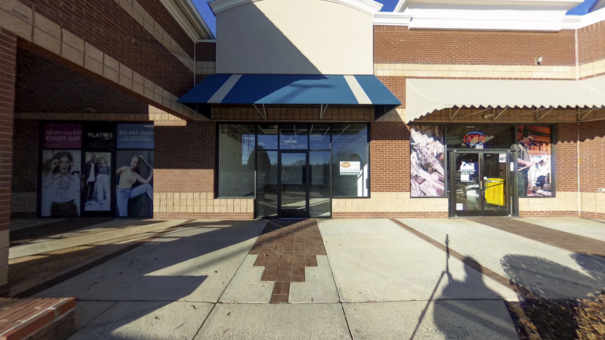 500-692 Hanes Mall Blvd, Winston-Salem, NC for lease Building Photo- Image 1 of 7