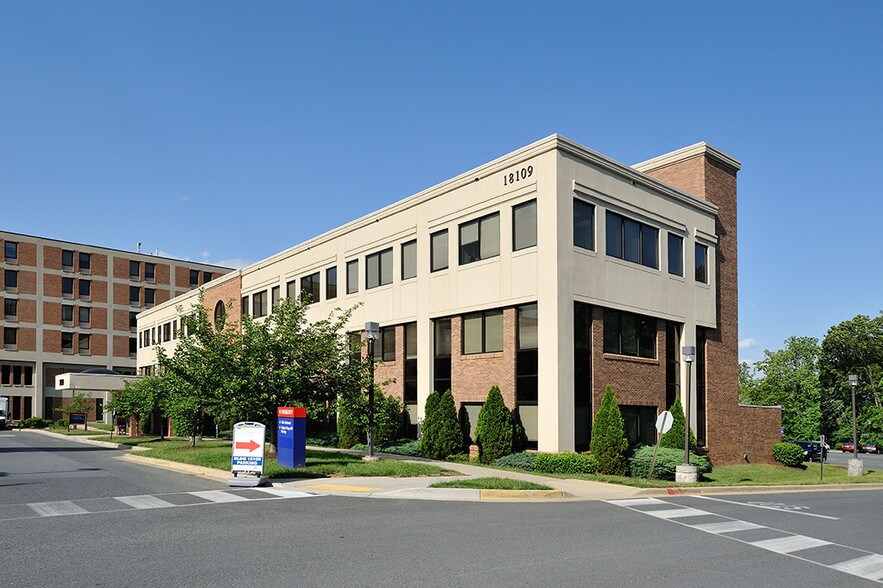 18111 Prince Philip Dr, Olney, MD for lease - Building Photo - Image 3 of 5