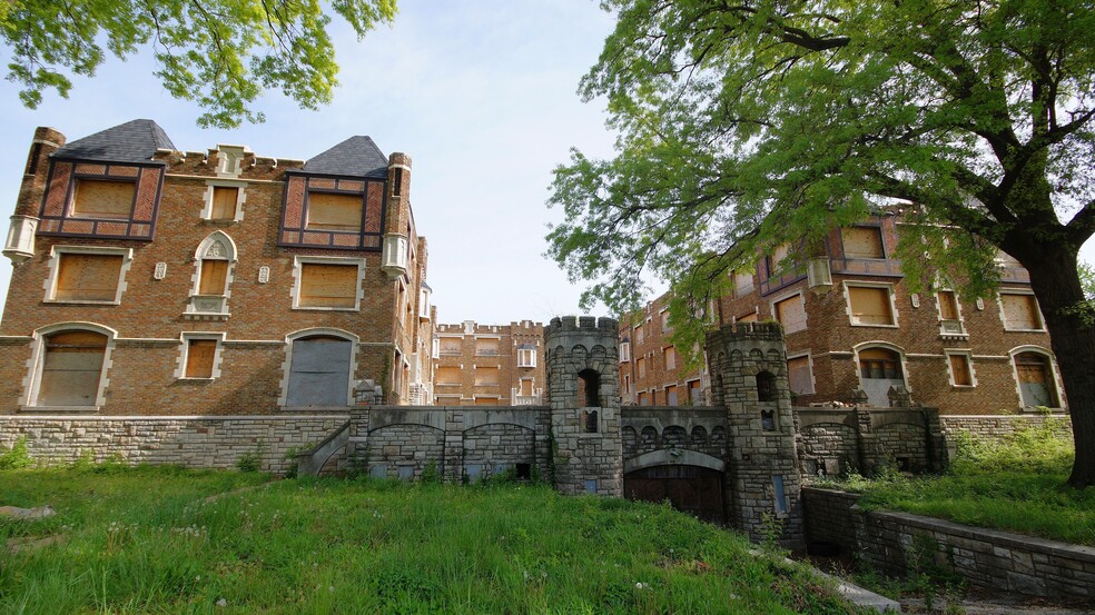 5315-5325 Cabanne Ave, Saint Louis, MO for sale - Building Photo - Image 2 of 30