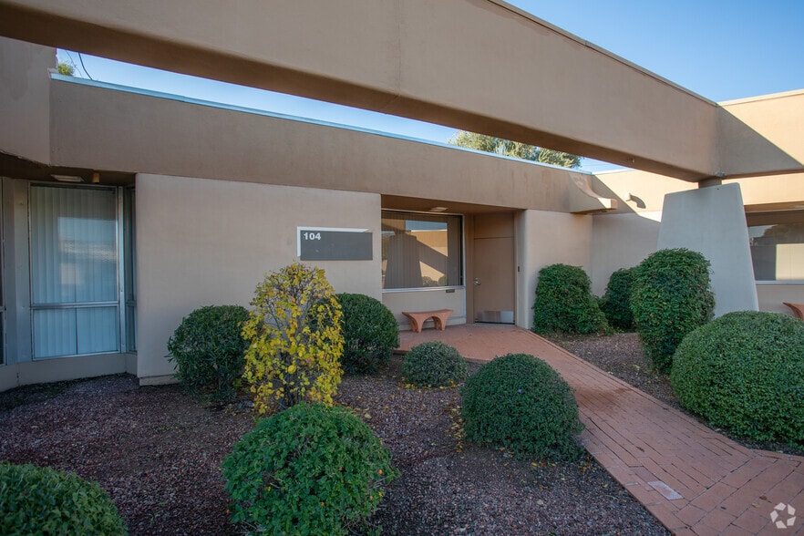 310 N Wilmot Rd, Tucson, AZ for lease - Building Photo - Image 3 of 5