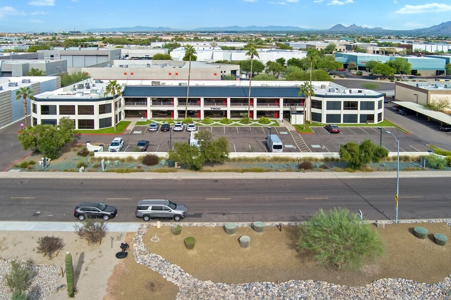 7900 E Greenway Rd, Scottsdale, AZ for lease - Building Photo - Image 3 of 12