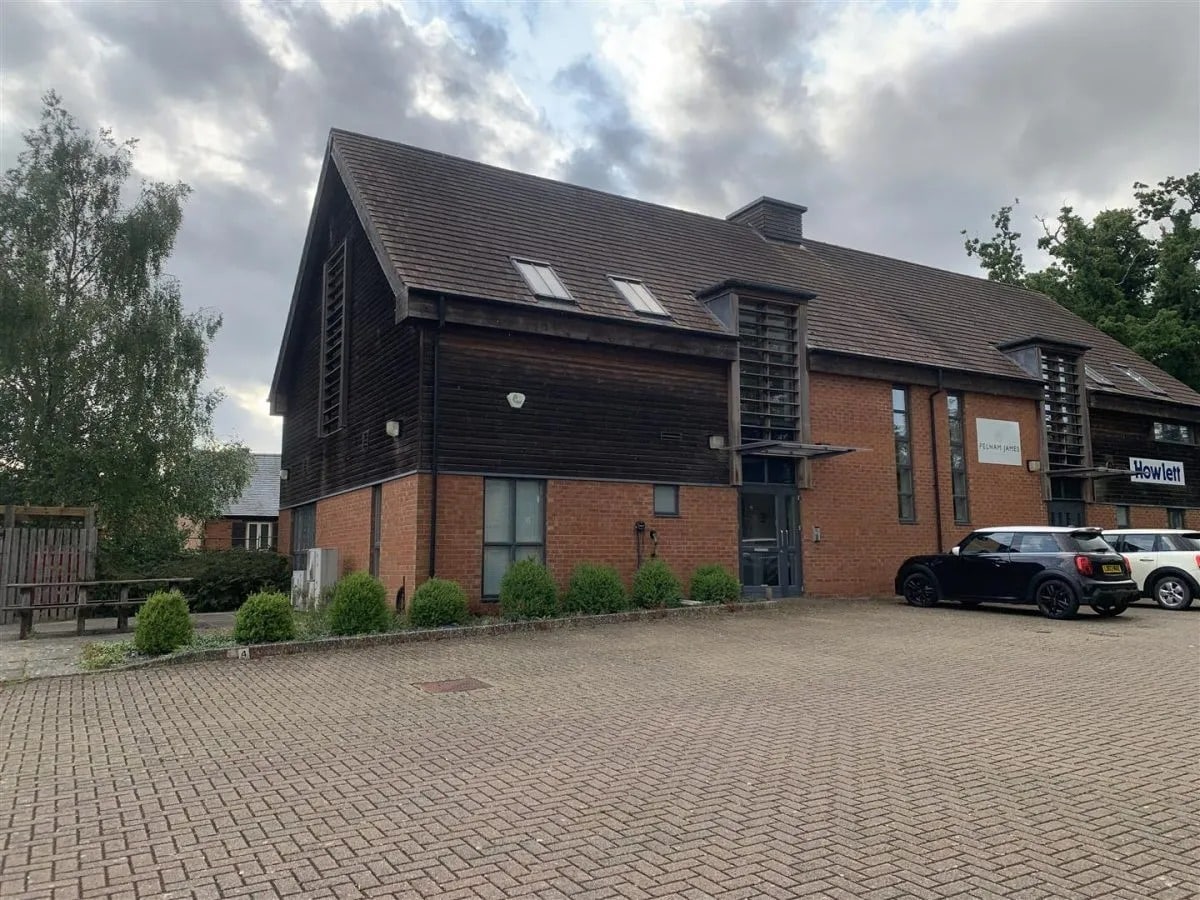 Saddlers Ct, Barleythorpe for sale Primary Photo- Image 1 of 1