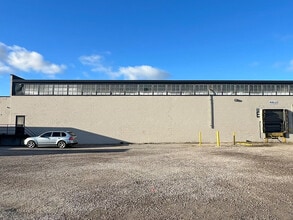 2225 Colonial Ave, Erie, PA for lease Building Photo- Image 1 of 13