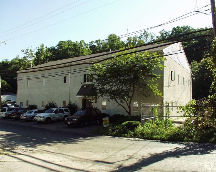 630 S Ridley Creek Rd, Media, PA for lease - Primary Photo - Image 1 of 5