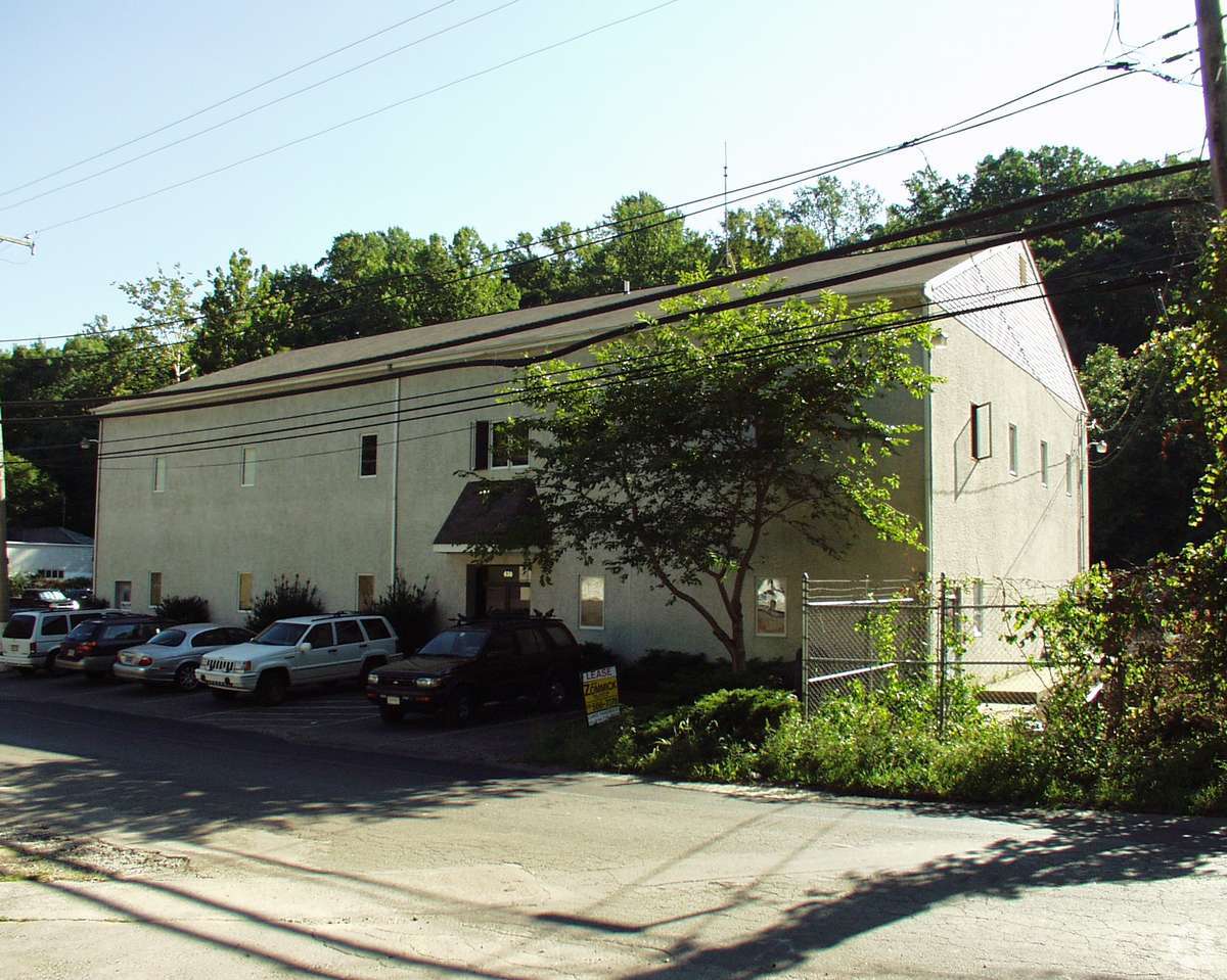 630 S Ridley Creek Rd, Media, PA for lease Primary Photo- Image 1 of 6