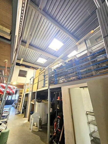 Flex in Fresnes for sale - Building Photo - Image 3 of 23