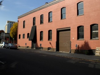 More details for 825 NW Davis St, Portland, OR - Industrial for Sale