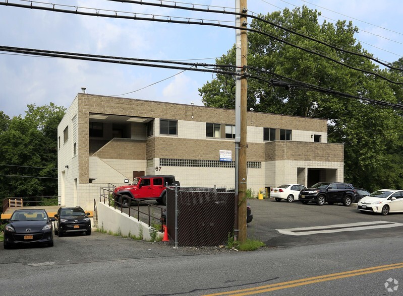 67 Lafayette Ave, North White Plains, NY for lease - Building Photo - Image 2 of 2