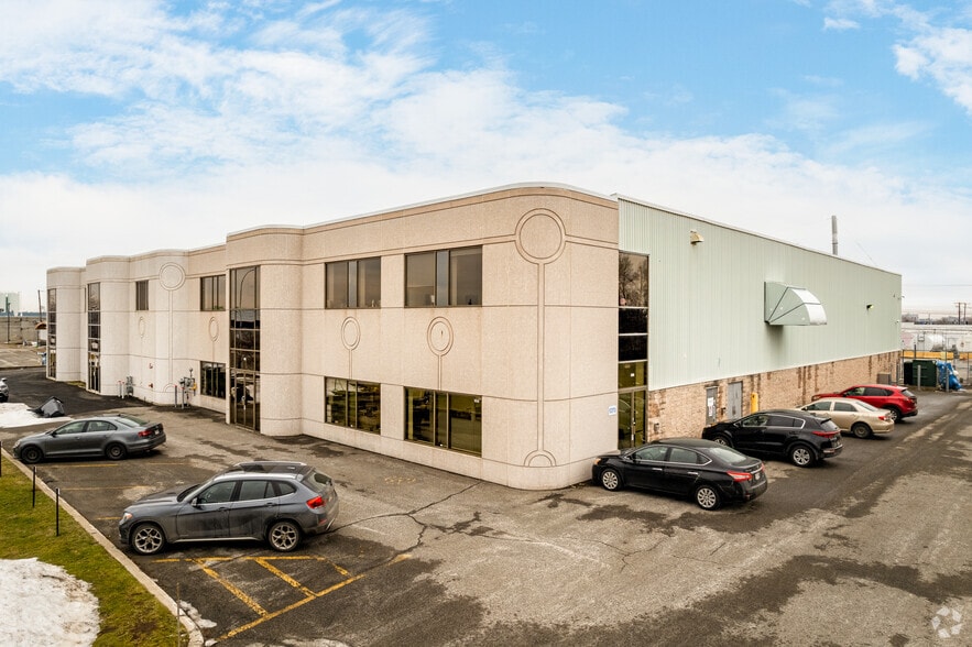 9300-9350 Rue De L'innovation, Montréal, QC for sale - Primary Photo - Image 1 of 1