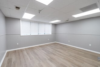 1379 McDow Dr, Rock Hill, SC for lease Interior Photo- Image 2 of 6