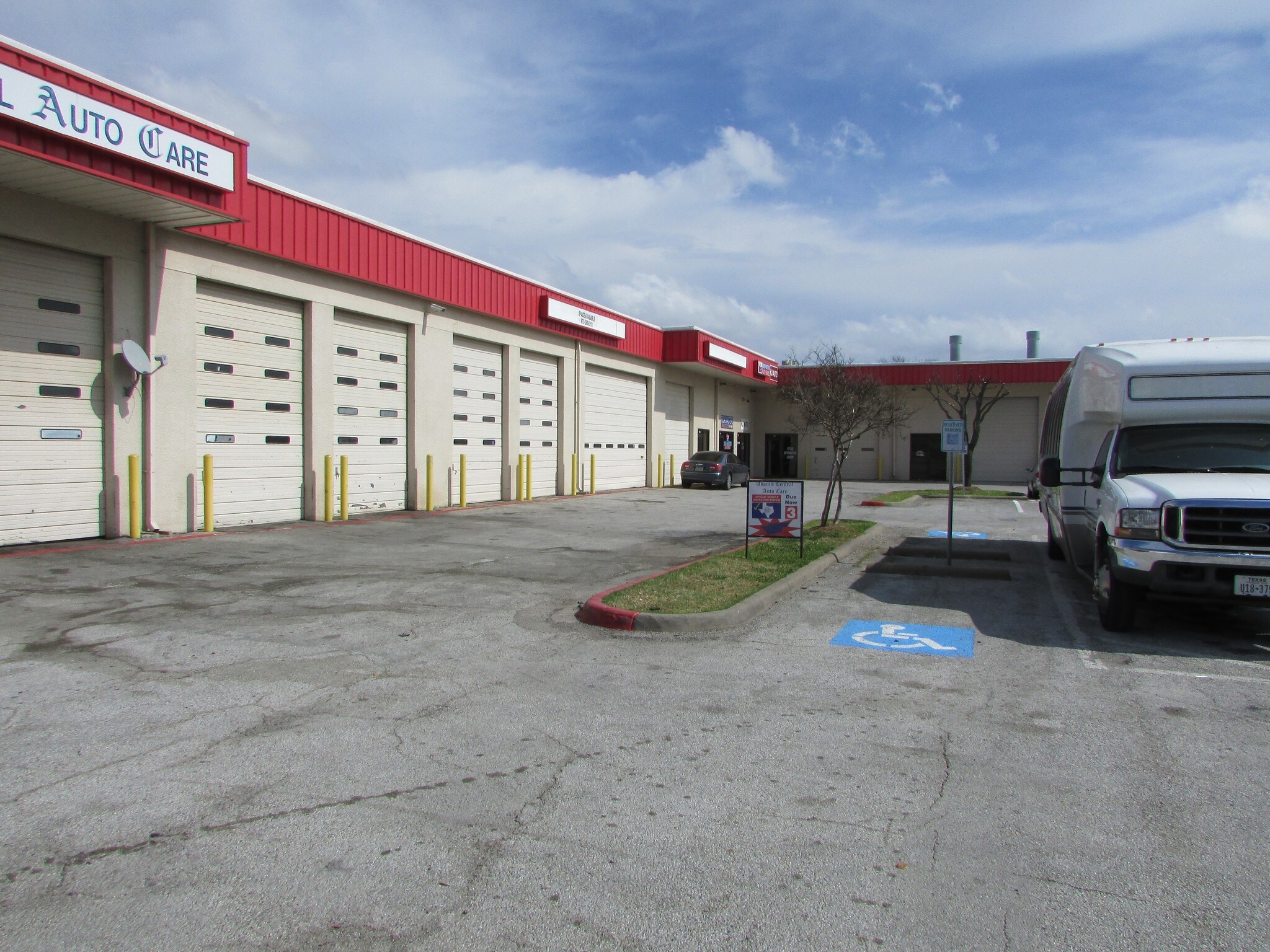 405 S Central Expy, Richardson, TX 75080 Texas Auto Center