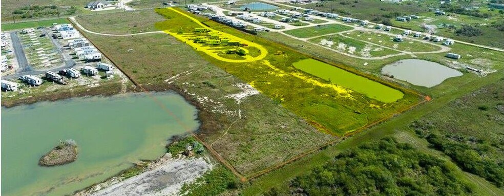 369 Rattlesnake Point Rd, Rockport, TX for sale - Building Photo - Image 1 of 1