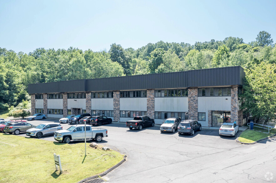 3881 Danbury Rd, Brewster, NY for sale - Building Photo - Image 1 of 4