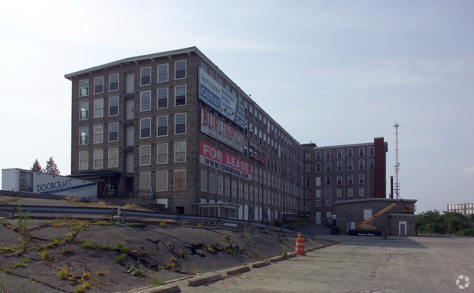 657 Quarry St, Fall River, MA 02723