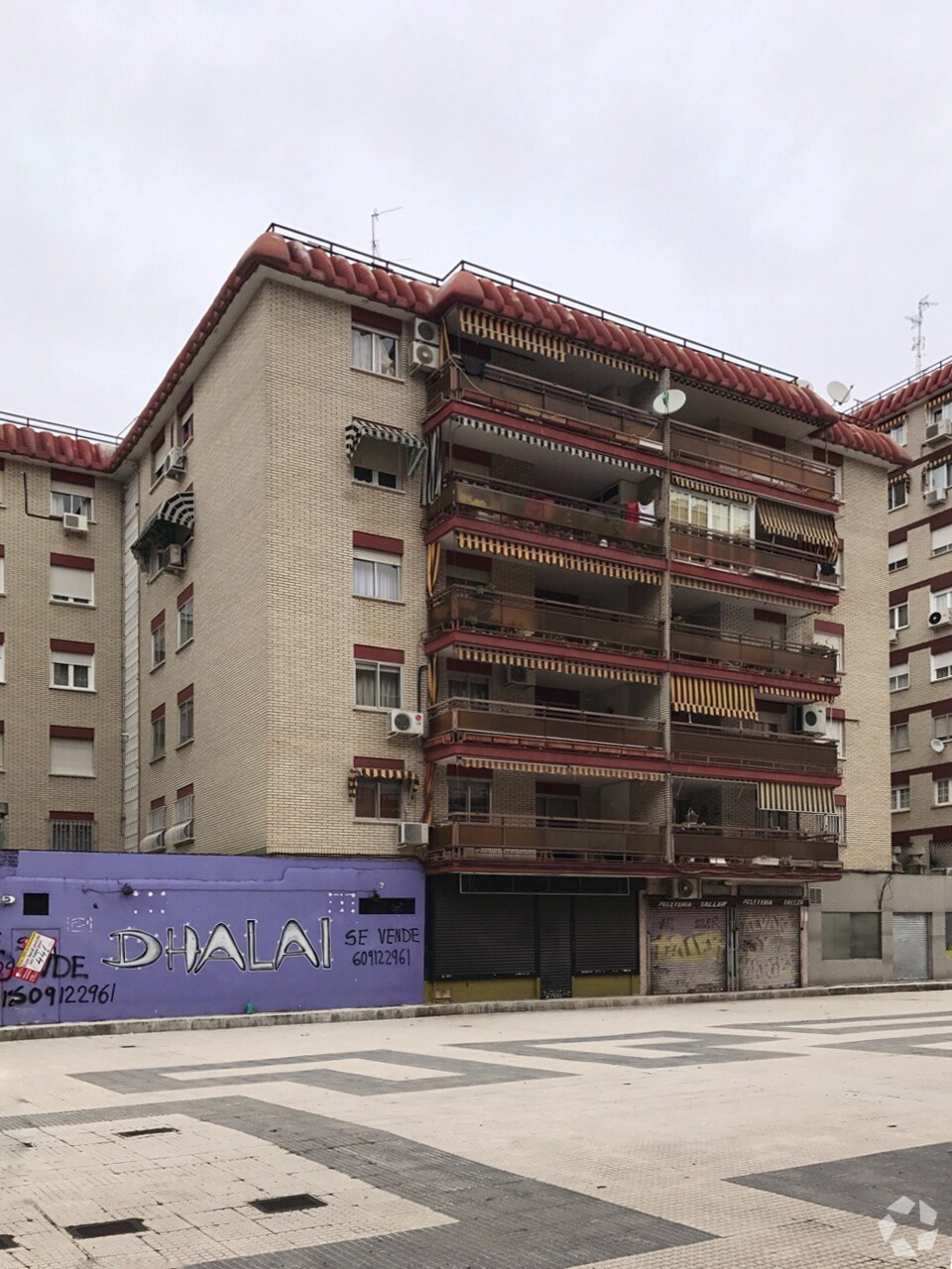 Calle Juan Ramón Jiménez, 6 Posterior, Móstoles, Madrid for sale Primary Photo- Image 1 of 1