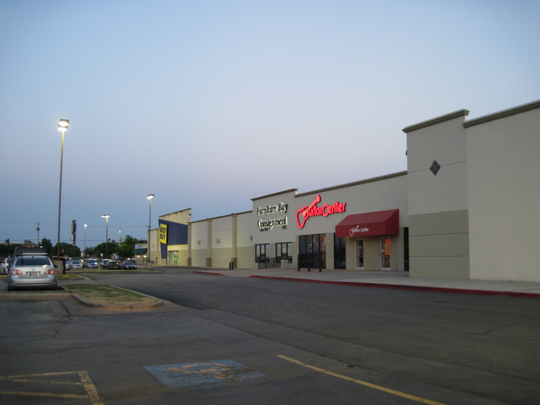 3000 NW 59th St, Oklahoma City, OK for lease - Building Photo - Image 3 of 8