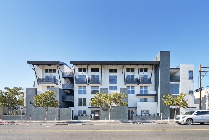 1617 Broadway, Santa Monica, CA for lease - Building Photo - Image 1 of 4
