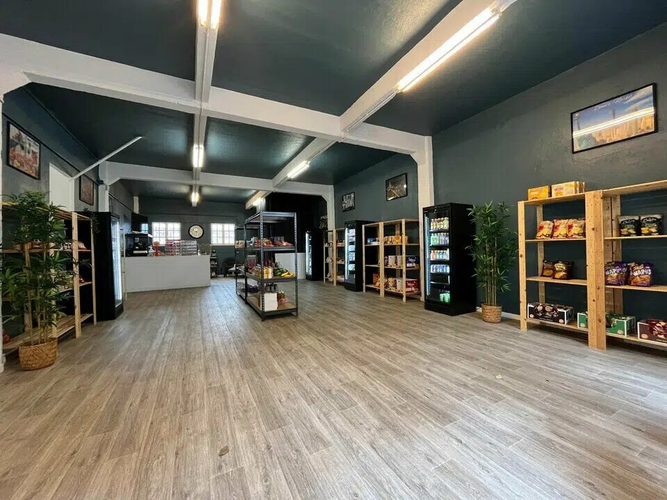 Retail in Grasse for sale Interior Photo- Image 1 of 5