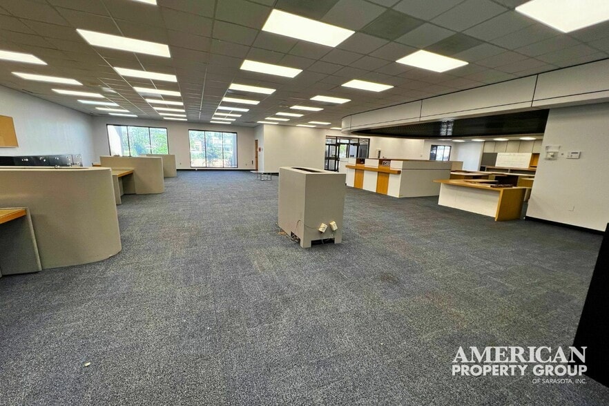 2100 S Tamiami Trl, Venice, FL for lease - Building Photo - Image 2 of 35