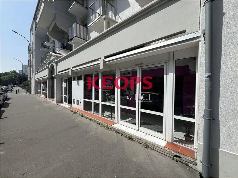 Flex in Toulouse for lease - Building Photo - Image 1 of 5