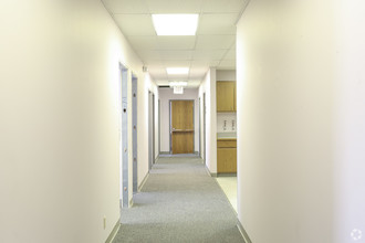 4240 Blue Ridge Blvd, Kansas City, MO for lease Interior Photo- Image 2 of 5