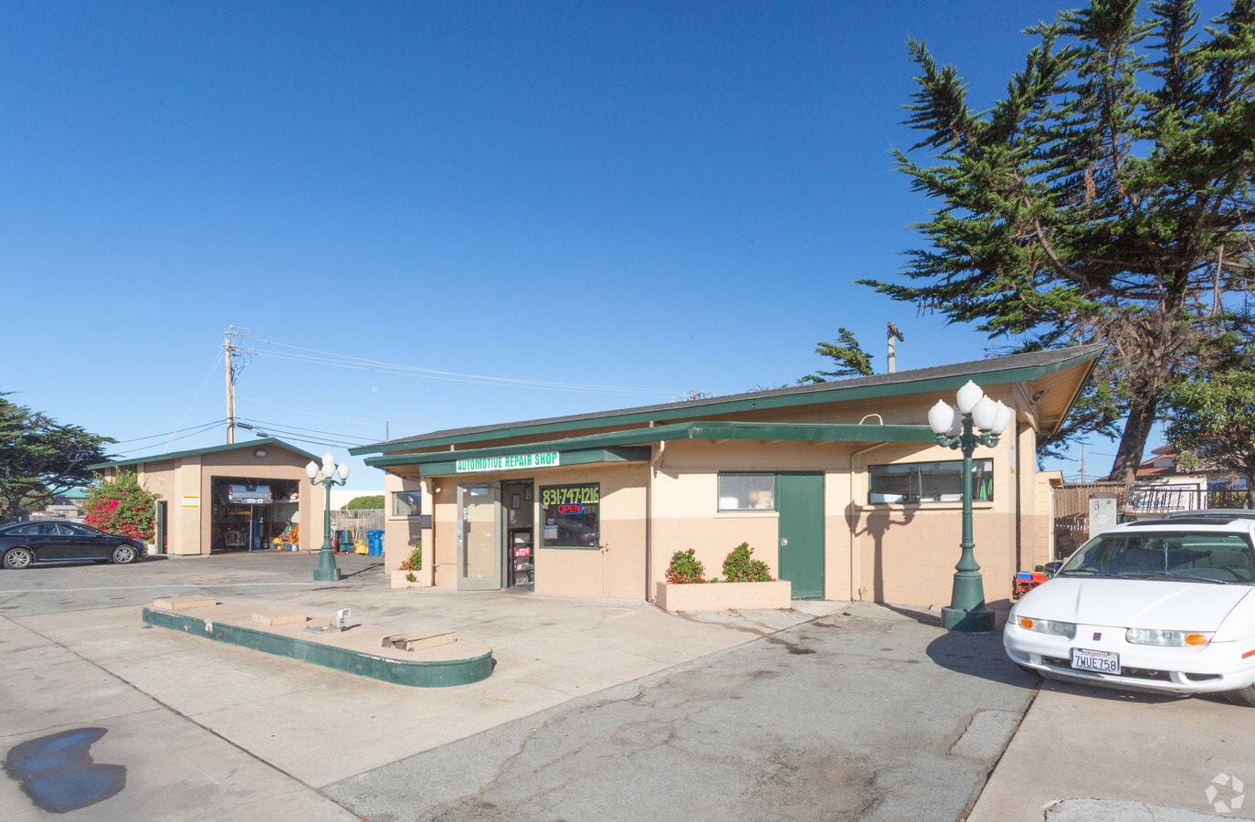 1629 Del Monte Blvd, Seaside, CA 93955