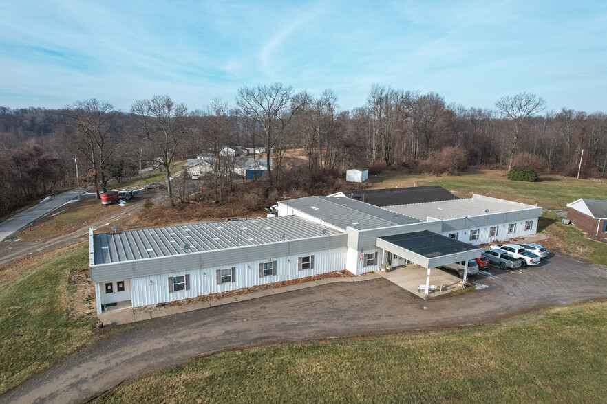 111 Altmeyer Dr, Kittanning, PA for sale - Building Photo - Image 1 of 39