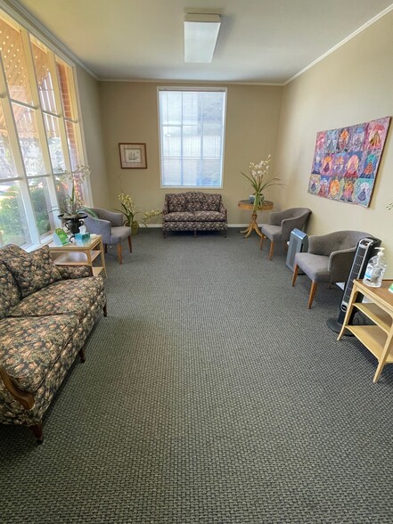 2235 Channing Way, Berkeley, CA for lease - Interior Photo - Image 3 of 8