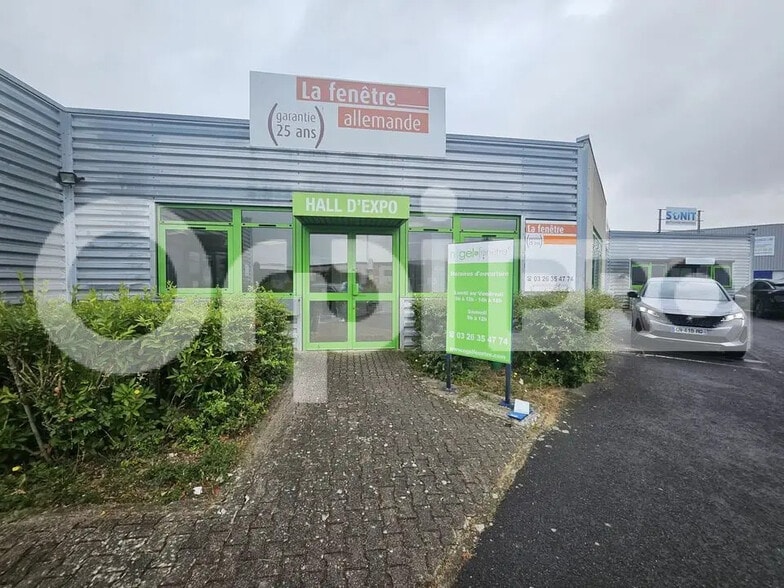 Retail in Cormontreuil for lease - Building Photo - Image 1 of 8