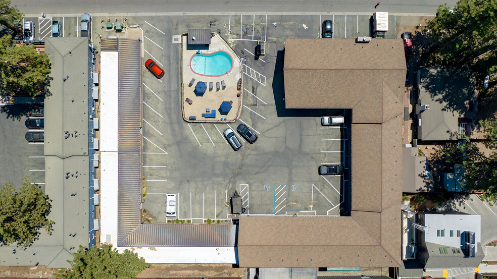 4133 Cedar Ave, South Lake Tahoe, CA for sale - Building Photo - Image 2 of 10