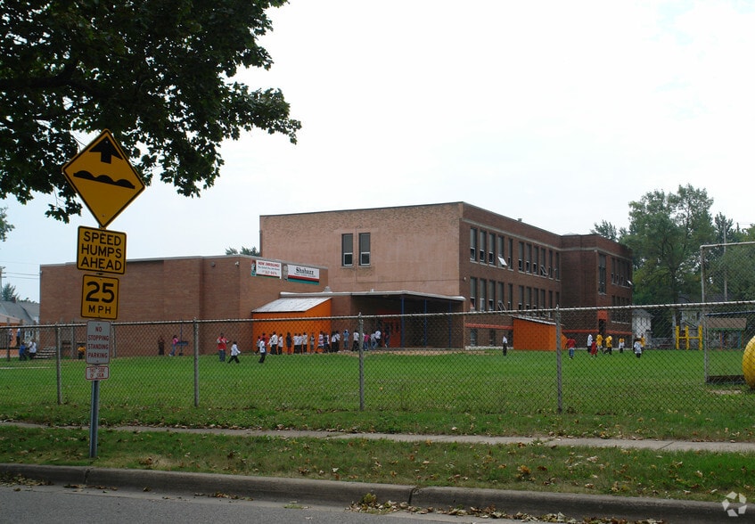 1028 W Barnes Ave, Lansing, MI for sale - Building Photo - Image 2 of 2