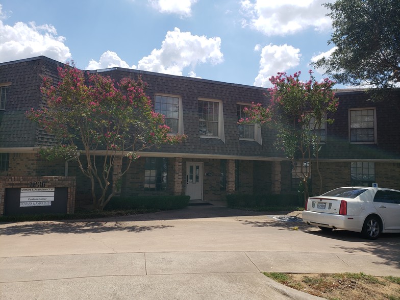 1236 Southridge Ct, Hurst, TX for lease - Building Photo - Image 2 of 10